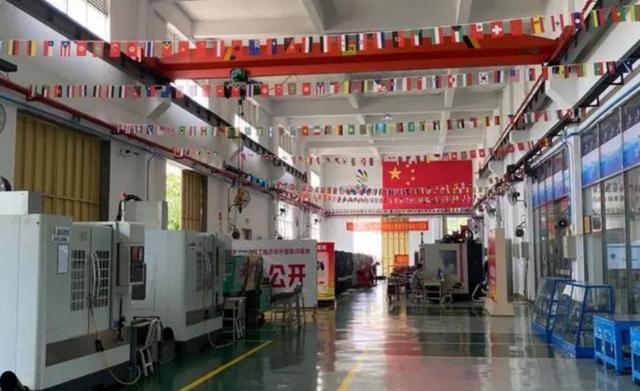 �µ�һ�������Y(ji��)�C(j��)е�ИI(y��)�^ȥȡ�õĳɾ���չ���ИI(y��)��δ���l(f��)չ